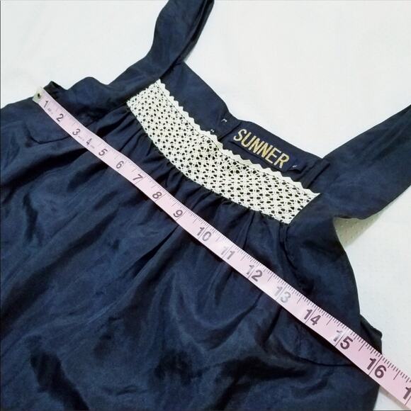 Revolve Sunner 100% Silk Navy Sleeveless Blouse - Picture 5 of 6